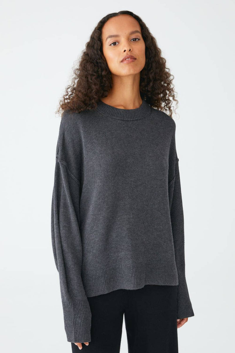 Boxy Shaped Sweater – Movesgood Boxy Shaped Sweater – Movesgood