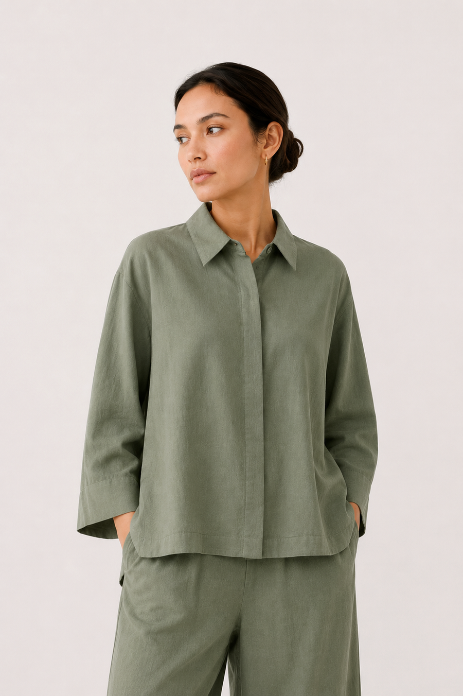 RELAXED LINEN SHIRT