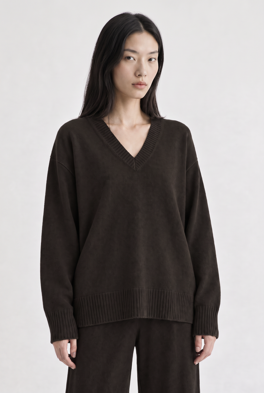 VENNY V-NECK SWEATER